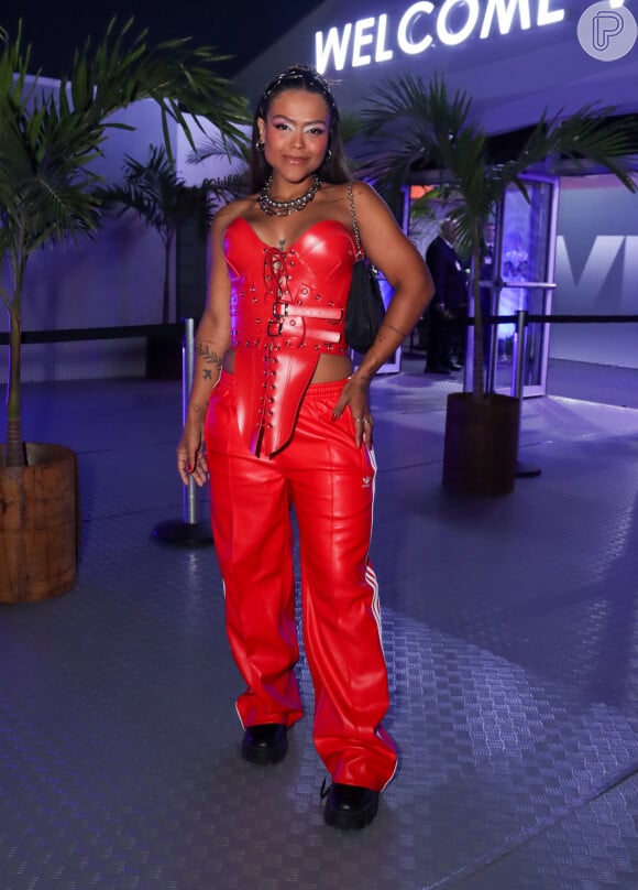 Rock in Rio 2024: Camila Loures arrasou com um look fashionista todo vermelho