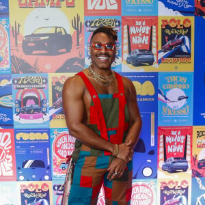 Rock in Rio 2024: Fred Nicácio esbanjou estilo com um look todo colorido