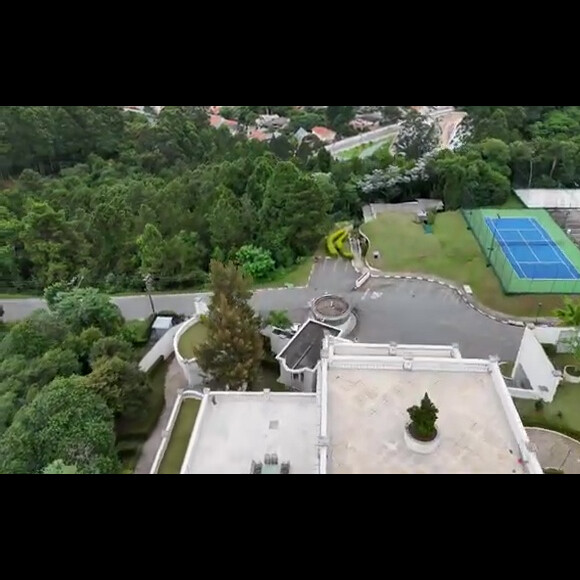 Mansão: Daniela Albuquerque e Amilcare Dallevo dormem em quarto de 1200 metros quadrados