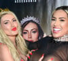 Andressa Urach deixou a mão-boba em Juju Ferrari durante sua festa de aniversário