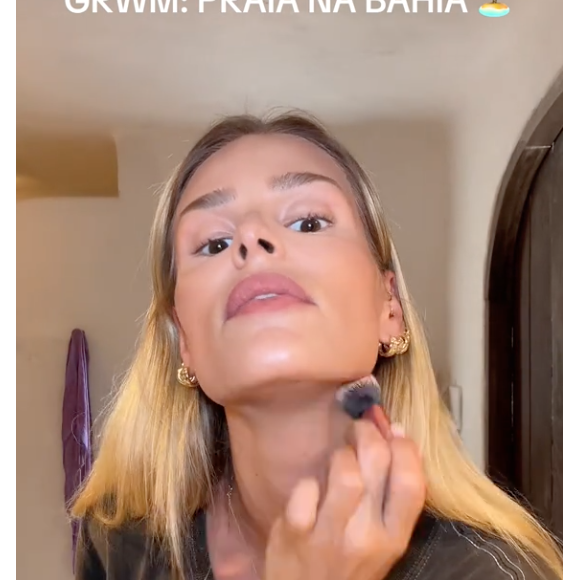 Porém, o rosto visivelmente mais magro de Yasmin Brunet acabou gerando preocupações em seus seguidores