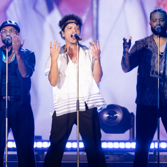 Bruno Mars está encantando o Brasil novamente com uma sequência de shows no país