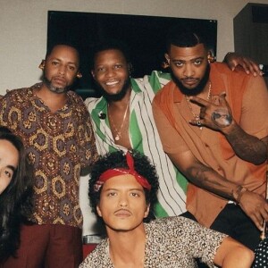 Bruno Mars convidou Mateus Asato para fazer parte de sua banda em 2019