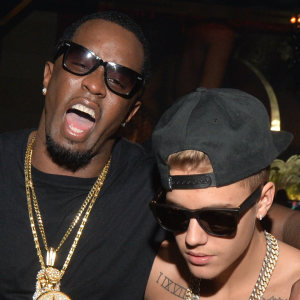 Uma fonte ligada a Bieber afirmou ao Page Six que acredita que o cantor esteja envolvido nos crimes de P. Diddy