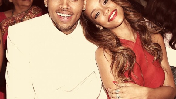 Rihanna não precisa se preocupar: loira flagrada com Chris Brown é apenas uma fã