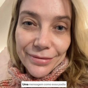 Luiza Possi gravou um vídeo sem maquiagem e filtros reagindo ao comentário polêmico