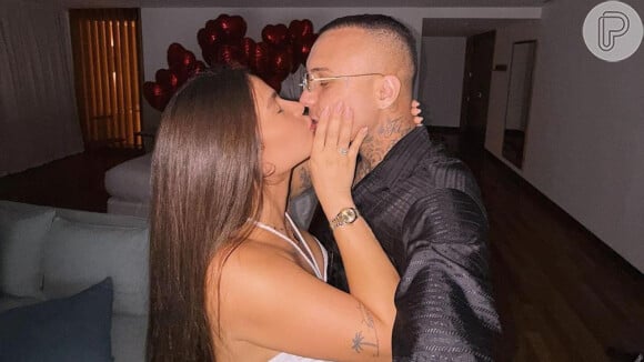 Everton Cebolinha, do Flamengo, e a mulher, Isa Ranieri, reataram casamento após o jogador se relacionar com uma influencer