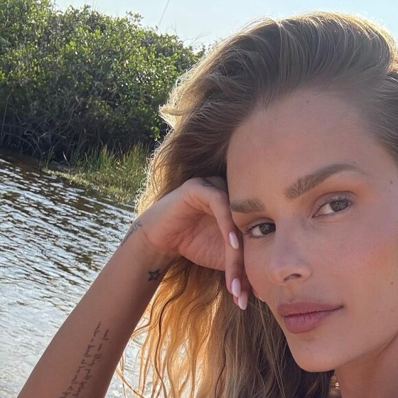 Yasmin Brunet perdeu 8 kg em apenas 2 meses com a nova dieta, o que acabou reduzindo as medidas do seu corpo