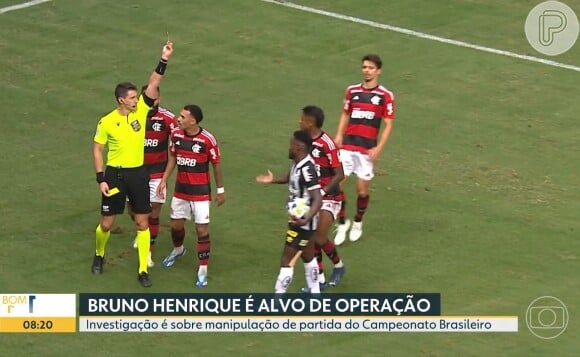 Bruno Henrique, do Flamengo, ainda foi expulso em jogo do Flamengo contra o Santos em novembro de 2023: empresa viu que novos apostadores fizeram cadastro e apontam em punição ao jogador 24h antes da partida