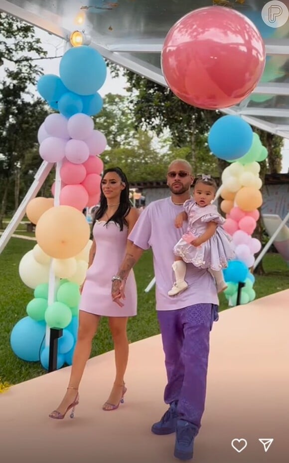 Mavie chegou com Neymar e Bruna Biancardi ao evento