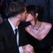 É o casal do momento! Bruna Marquezine e João Guilherme trocam beijos e fofocas no lançamento de 'Amor da Minha Vida'; veja fotos