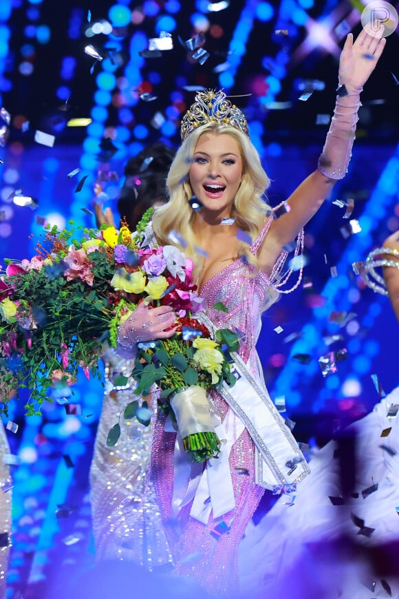 A Miss México Maria Fernanda Beltran Figueroa, Miss Tailândia Opal Suchata Chuangsri e Miss Venezuela Ileana Marquez Pedroza completaram as cinco primeiras.