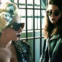 Quase ninguém sabe, mas Lady Gaga tem irmã idêntica que já apareceu em clipe - um detalhe significativo separa as duas