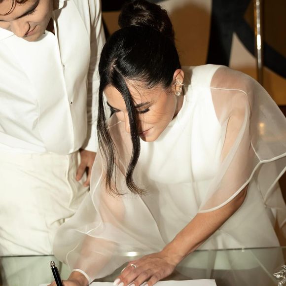Vestido de Jade Magalhães em casamento intimista com Luan Santana chamou atenção