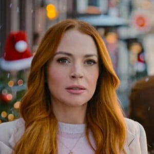 Lindsay Lohan é a estrela de 'Nosso Segredinho' e 'Uma Quedinha de Natal', na Netflix