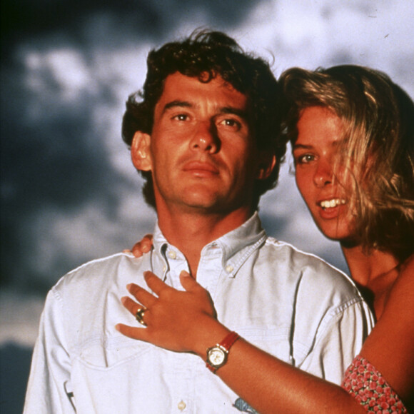 Adriane Galisteu foi a última namorada de Ayrton Senna e estava em um relacionamento com o piloto de Fórmula 1 quando ele morreu