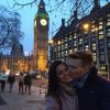 Em Londres, o frio tempera o romance do casal apaixonado