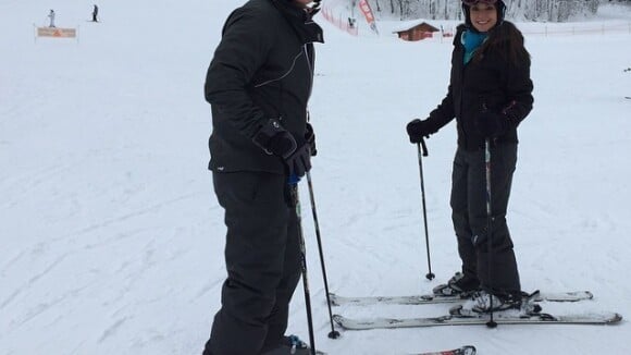 Michel Teló e Thais Fersoza esquiam na França em viagem romântica: 'Bom demais!'