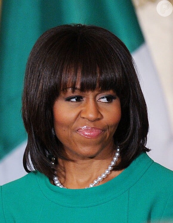 A primeira-dama dos Estados Unidos, Michelle Obama, assumiu que cortou a franja em uma crise de meia idade