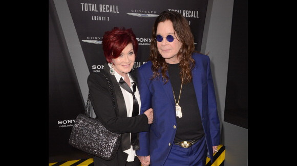 Ozzy Osbourne comenta afastamento de Sharon em função das drogas: 'Desculpas'