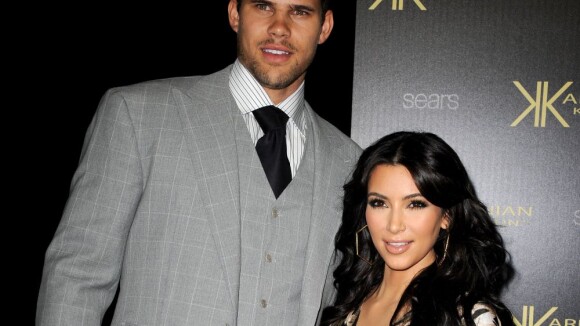 Ex-marido de Kim Kardashian, Kris Humphries quer anel de noivado de volta