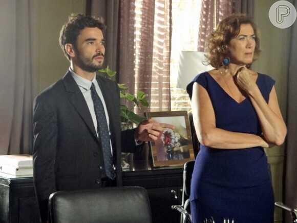 José Pedro (Caio Blat) será salvo por Maria Marta (Lilia Cabral) da ira de seu pai