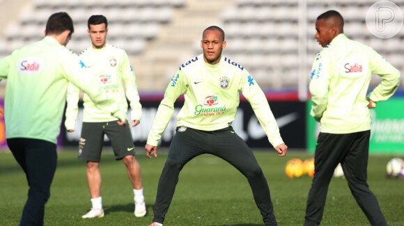A Seleção Brasileira tem um amistoso marcado com o time francês na próxima quinta-feira (26), às 17h, no Stade de France, em Paris