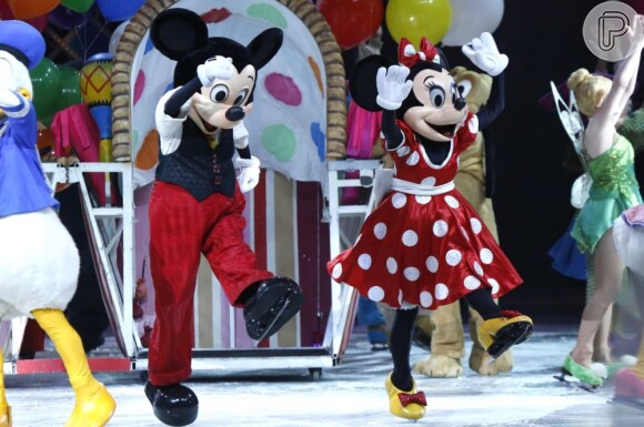 O espetáculo 'Disney on Ice - Vamos Festejar' contou com personagens tradicionais da Disney
