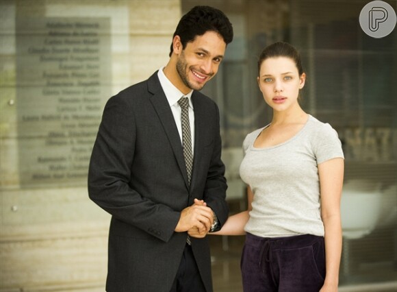 O último papel de Rainer Cadete na TV foi ao lado de Bruna Linzmeyer, interpretando o advogado Rafael em 'Amor à Vida'