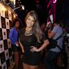 Ex-BBB Fani Pacheco aposta em look transparente para festa do reality show