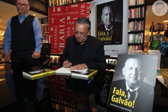 Galvão Bueno lançou o livro 'Fala, Galvão', na Livraria Travessa, no Rio de Janeiro
