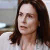 Úrsula (Silvia Pfeifer) fica nervosa quando Marcos (Thiago Lacerda) propõe um novo tratamento com injeções, em 'Alto Astral'