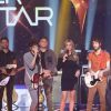 Fernanda Lima apresenta bandas no programa 'Superstar'