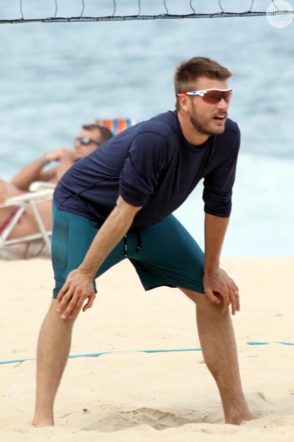 Hilbert adora praticar esporte na praia