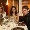 Giovanna Ewbank, Fernanda Paes Leme e Jonatas Faro posam em jantar durante o Festival de Cannes