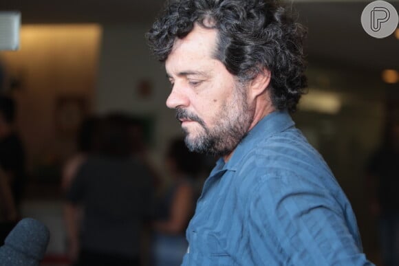 Felipe Camargo no velório do diretor Roberto Talma, no Rio