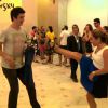 Mateus Solano e Cissa Guimarães imitaram a famosa dança de Michael Jackson no quadro 'Gentem Como a Gente', do programa 'Vídeo Show', desta terça-feira, 28 de abril de 2015