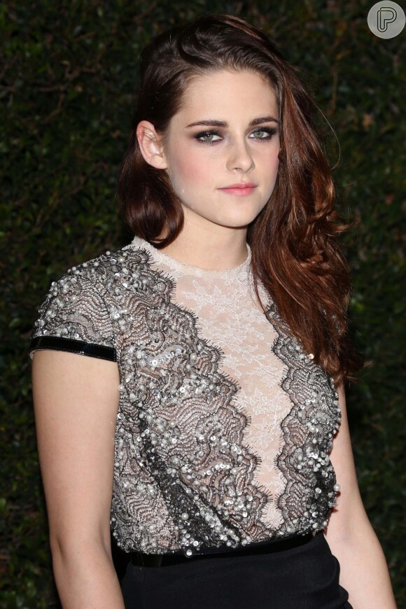 A atriz estava sem o namorado, Robert Pattinson