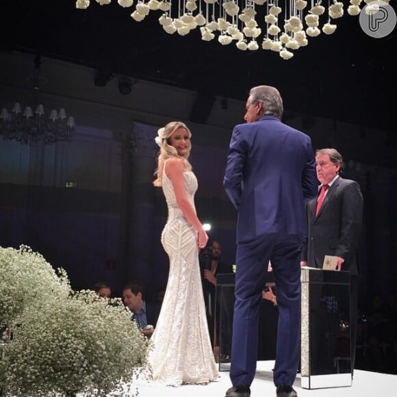 Roberto Justus e Ana Paula Siebert se casaram na noite desta quinta-feira (30 de abril de 2015)