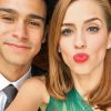 Sérgio Malheiros e Sophia Abrahão se despedem de 'Alto Astral' com selfie nos bastidores de gravação do casamento de Laura (Nathalia Dill) e Caíque (Sergio Guizé)