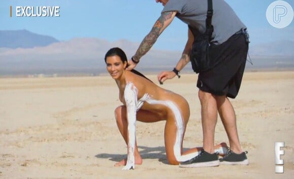 Kim Kardashian fez ensaio sensual em uma praia