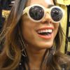 Anitta se divertiu durante as compras no Japão: 'Gente, eu vou ficar pobre!'