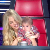 Shakira fala sobre a experiência de amamentar Milan: 'Eu amo, estou viciada!'