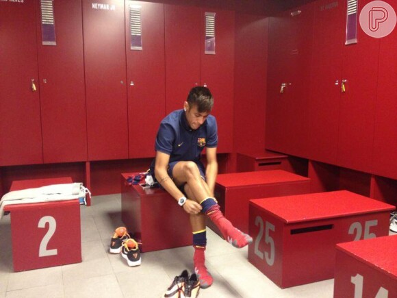 O primeiro registro de Neymar com o uniforme do Barcelona