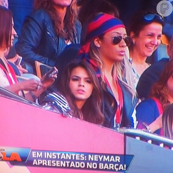 A imprensa espanhola não tira os olhos de Bruna Marquezine. A namorada de Neymar também faz sucesso por lá