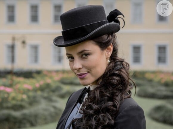 Paolla Oliveira interpreta a vilã Melissa em 'Além do Tempo'