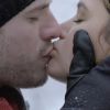 Mari (Bruna Marquezine) e Ben (Maurício Destri) trocaram beijos apaixonados em passeios por Nova York