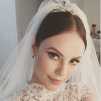 Paolla Oliveira se veste de noiva para campanha e é elogiada: 'Casa comigo?'