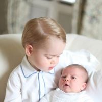 Palácio divulga a primeira foto oficial da princesa Charlotte Elizabeth Diana