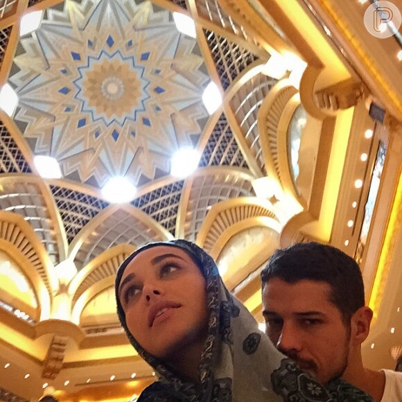 Débora Nascimento e José Loreto se casaram em Dubai no mês de maio de 2015